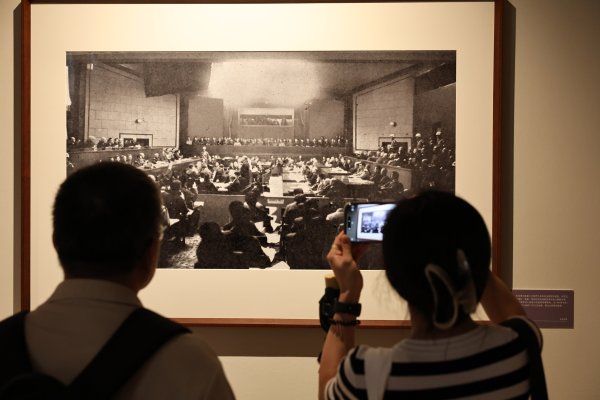云资管 “国社之镜·世纪光影之人民必胜”艺术展上海展开展